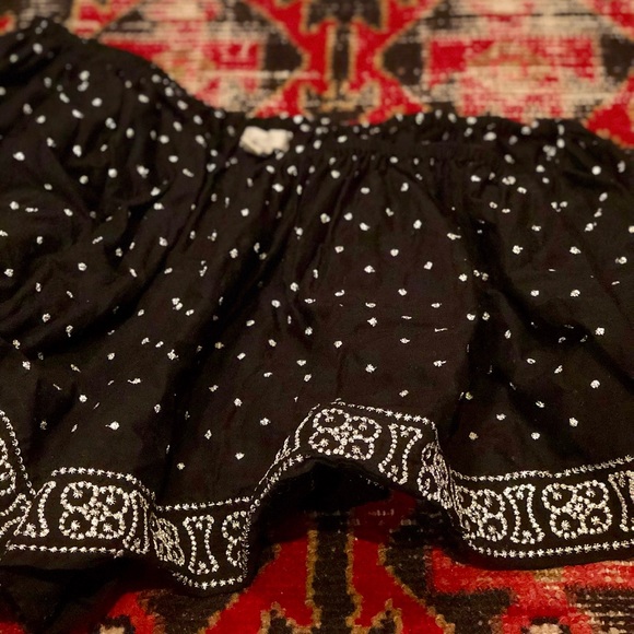 🔴 Ecoté Shorts - Picture 2 of 3